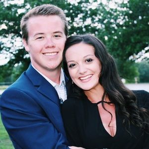 Meet your Posher, Avery